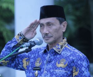 Optimalisasi Pelayanan Publik, Bupati Nelson Serahkan Mobil Dinas untuk OPD 