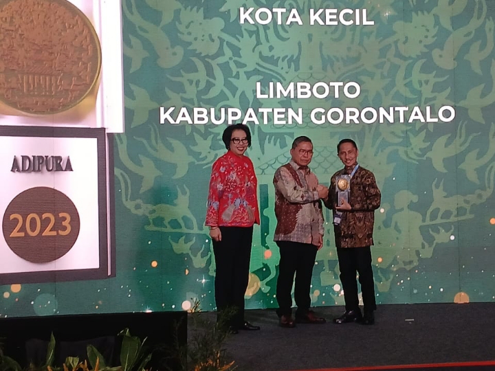 Penghargaan Adipura diterima Bupati Gorontalo, Prof. Nelson Pomalingo