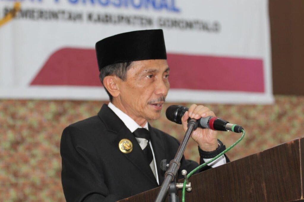 Bupati Prof. Nelson Pomalingo Ma Lomoli’a Bilulo’a Ta To’uliya Lo Bubato to Kabupaten Gorontalo