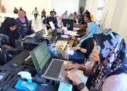 Pelayanan Dokumen Kependudukan Membantu Warga Bone Pesisir