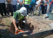 Bupati Gorontalo Nelson Pomalingo Letakan Batu Pertama Gedung Pusat Layanan Usaha Terpadu di kabupaten Gorontalo