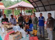 KPU Bonebolango Salurkan Sembako untuk Korban Longsor di Suwawa Timur