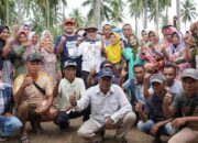 Transformasi Ekonomi Melalui Program Kakanda:  Bupati Merlan Uloli Resmikan Kandang Sapi dan Kolam Bioflok