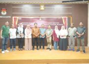 KPU Kabupaten Gorontalo Serahkan Hasil Penelitian Persyaratan Administrasi Calon Bupati dan Wakil Bupati 2024