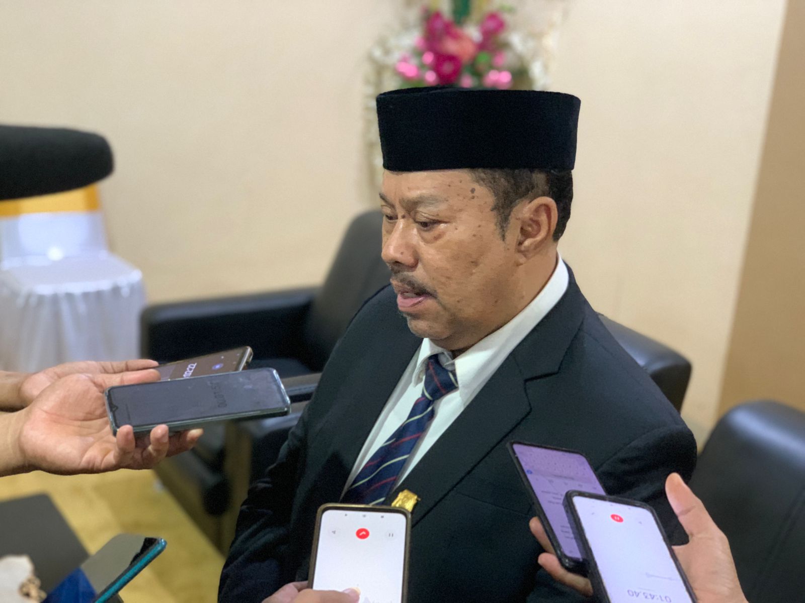 Sekretaris DPD 1 Golkar Provinsi Gorontalo, saat diwawancara usai pelantikan DPRD Provinsi Gorontalo, Senin (09/09/2024).