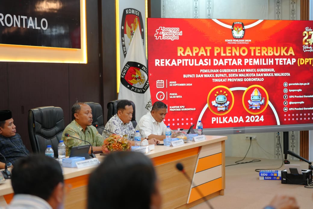 KPU Provinsi Gorontalo menggelar Rapat Pleno Terbuka Rekapitulasi Daftar Pemilih Tetap (DPT) bertempat di Aula Kantor KPU Provinsi Gorontalo, Minggu (22/09/2024). (Foto : Ist.)
