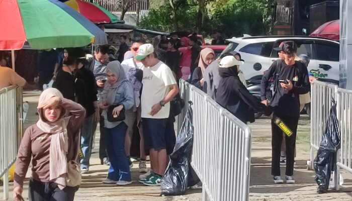 Pengunjung Konser Kotak Geram: Rokok Ditahan, Panitia Malah Merokok