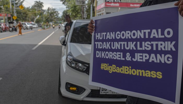 keterangan : Koalisi #SaveGorontalo (foto : Renal)