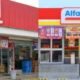 keterangan foto : Kolase Alfamart dan Alfamidi. (komparasi.id)