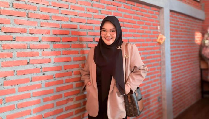 Mega Mokoginta Jejak Perempuan Muda di Garis Inspirasi