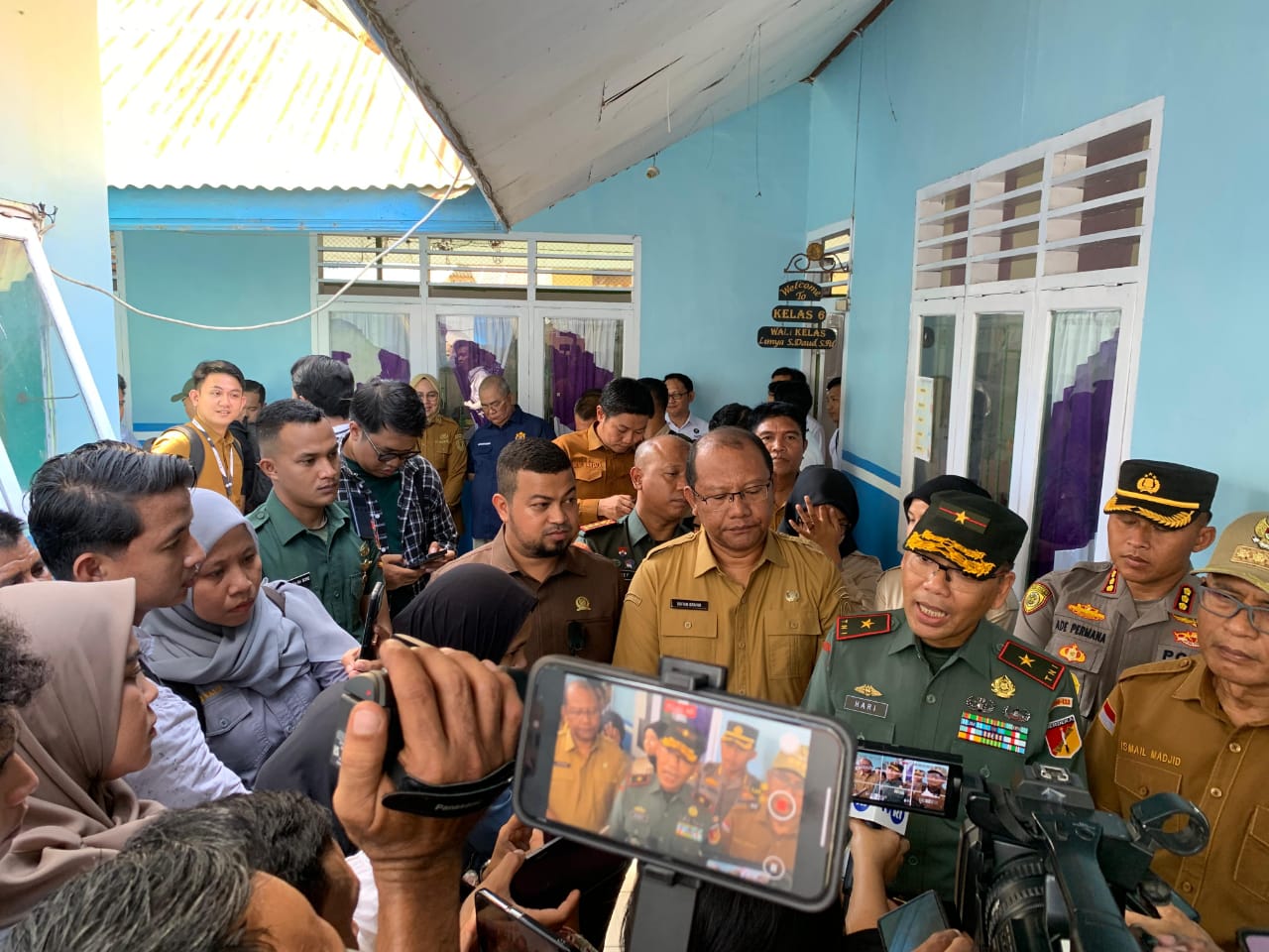 Keterangan Foto : Peluncuran Perdana Program Makan Siang Gratis di Gorontalo. (komparasi.id)