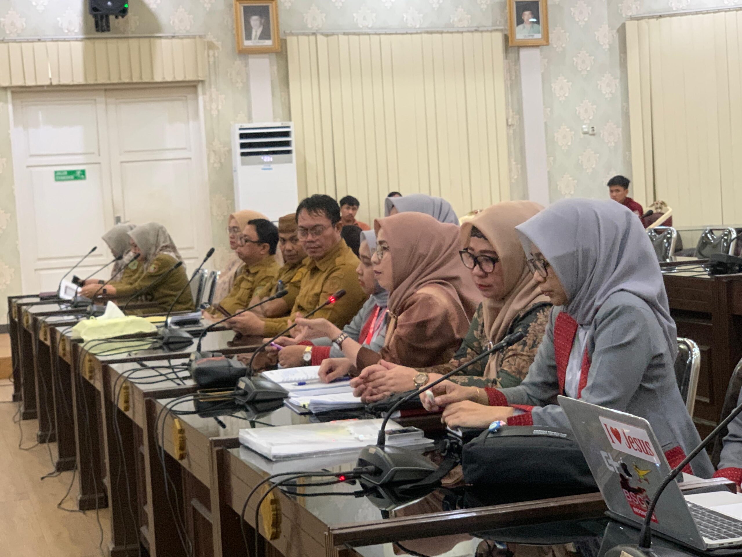 keterangan Foto : Jajaran BSG Cabang Gorontalo Ikuti Rapat Dengar Pendapat.
