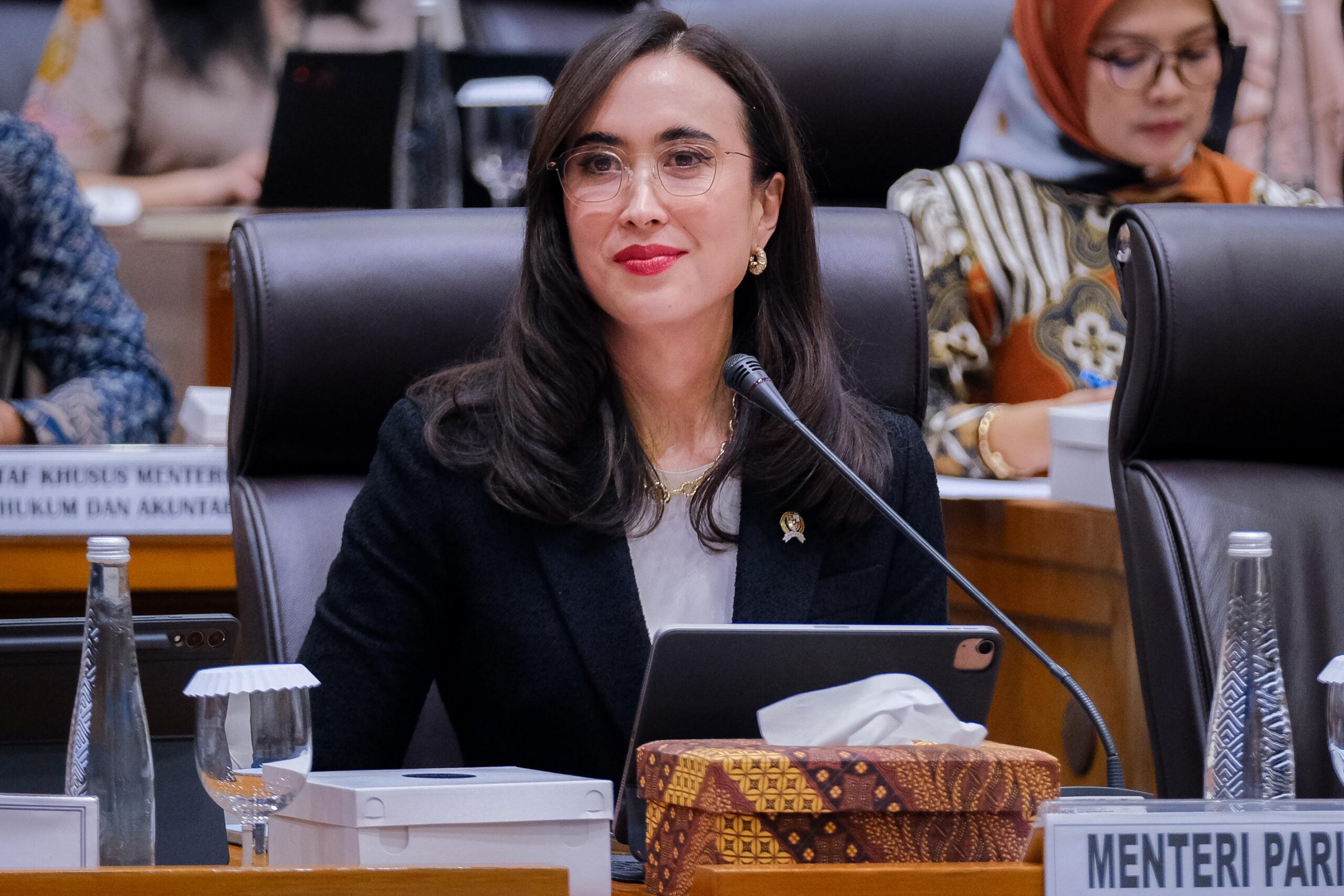 Menteri Pariwisata (Menpar) Widiyanti Putri Wardhana saat Rapat Kerja bersama Komisi VII DPR RI, di Gedung Nusantara I, DPR RI, Jakarta