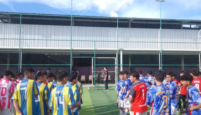 Keterangan Foto : Turnamen Mini Soccer tingkat pelajar SMP dan MTs se-Kota Gorontalo tahun 2025.(Fiki/komparasi.id)