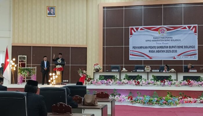 Keterangan : pidato perdana Ismet sebagai bupati di Rapat Paripurna DPRD Kabupaten Bone Bolango