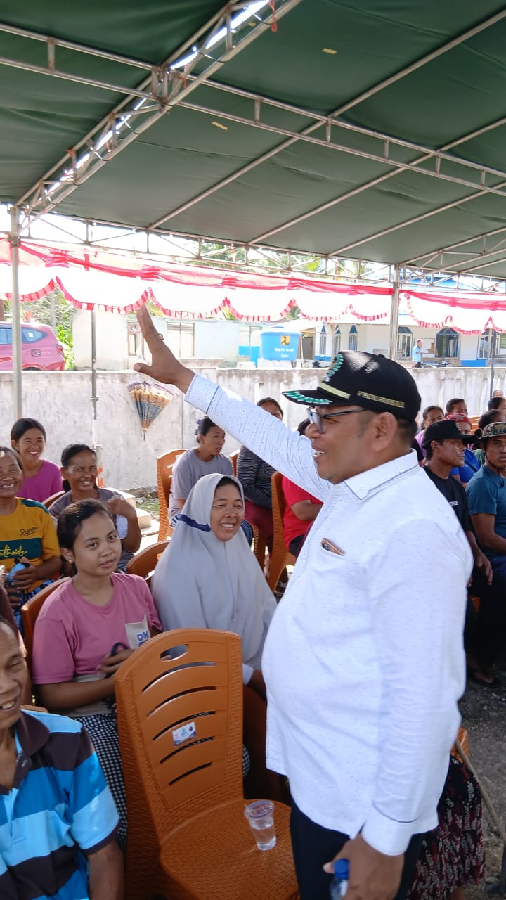 Limonu Hipi Anggota Legislatif dan konstituen