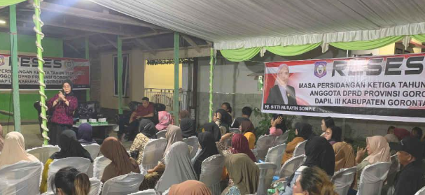 Keterangan : Reses Sitti Nurayin Sompie (Foto : Hestek.co.id)