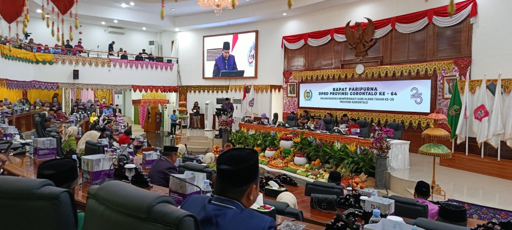 DPRD Gorontalo menggelar Paripurna HUT ke-25 yang dihadiri pimpinan daerah dan tokoh nasional.