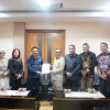DPRD Provinsi Gorontalo dan Ombudsman RI menjalin sinergi Tingkatkan Pelayanan Publik (sumber foto : SET DPRD)