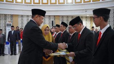 Keterangan Foto: Pelantikan Komisioner Baru KPID Gorontalo