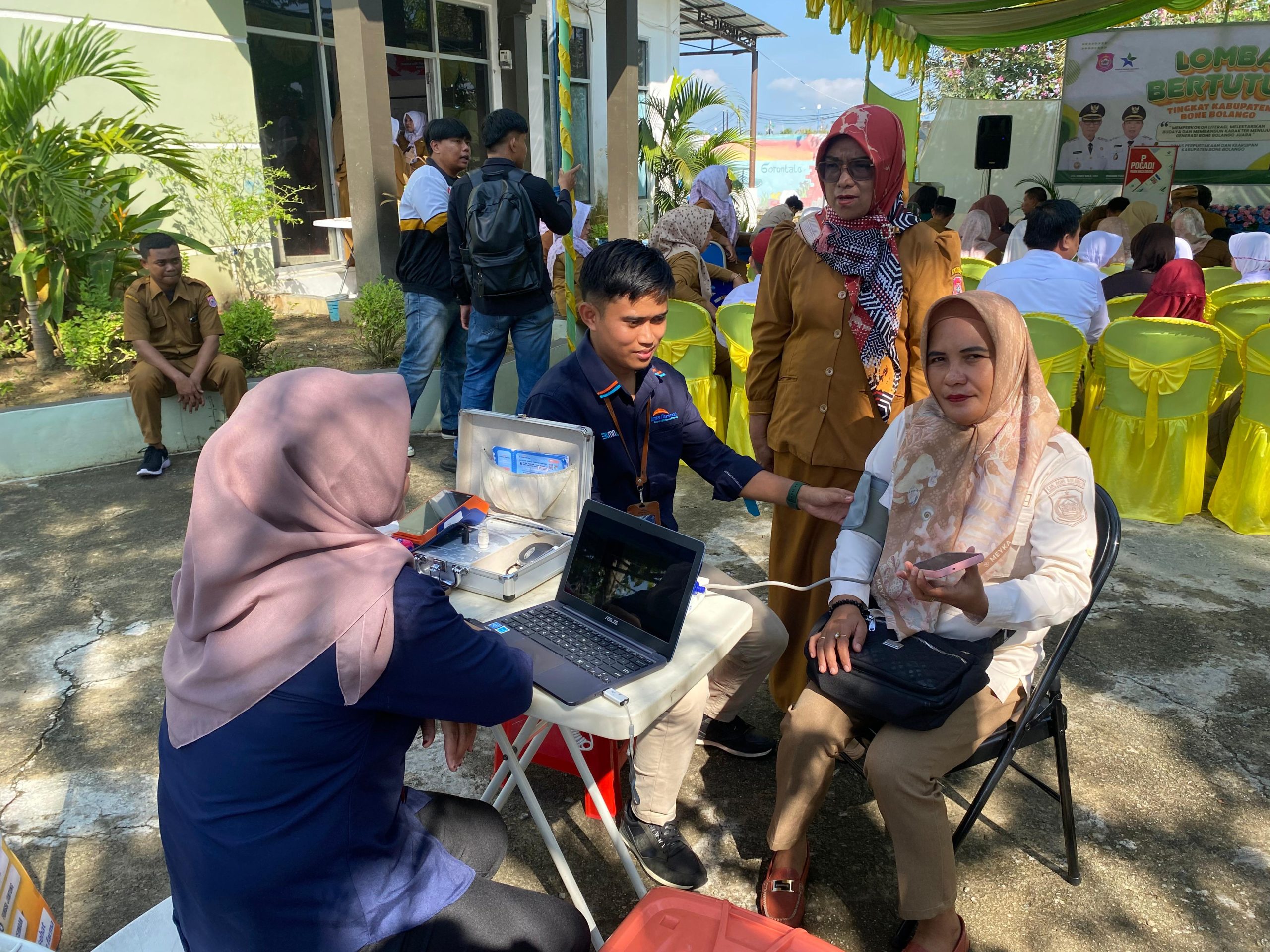 Tes kesehatan di serbu ibu rumah tangga 