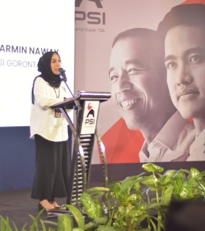 Keterangan Foto : Ketua DPW PSI Provinsi Gorontalo saat sambutan (sumber foto : mediasulutgo.com)