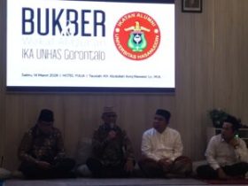 Ismet Mile Dukung Gerakan 1.000 Wakaf Al-Qur’an IKA UNHAS