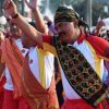Keterangan : Masyarakat berolah raga senam dengan iringan lagu "Gemu Famire". Foto: VivaNews