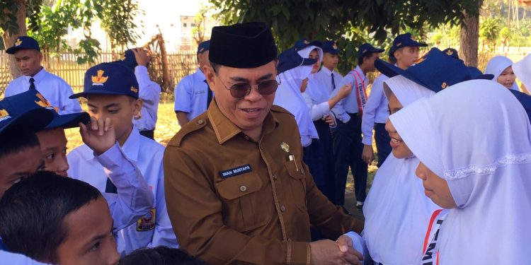 Sekda Bone Bolango ingatkan siswa bijak gunakan gawai