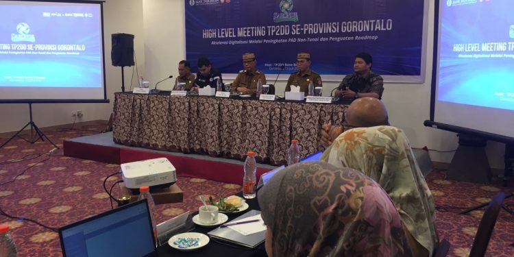 Bupati Bone Bolango Ismet Mile mendorong digitalisasi transaksi keuangan daerah